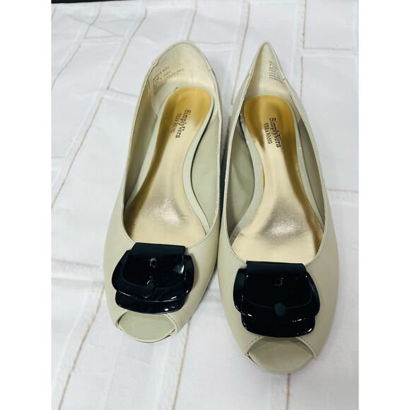 NEW Simply Vera buckle detail gray peep toe flats size 7.5M - Picture 1 of 10